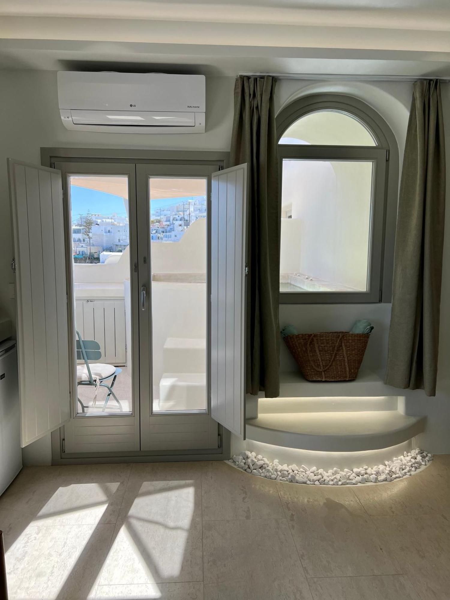 Mod Santorini Vegan Boutique Hotel Тира Экстерьер фото